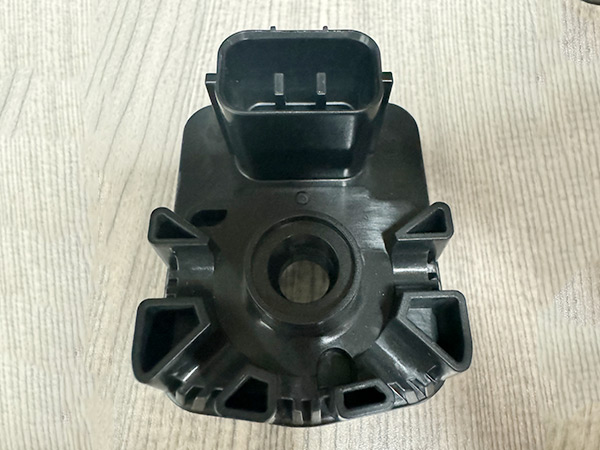 Plastic gear casing